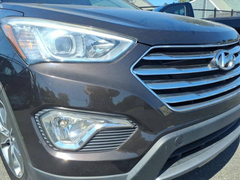 2016 Hyundai Santa Fe SE