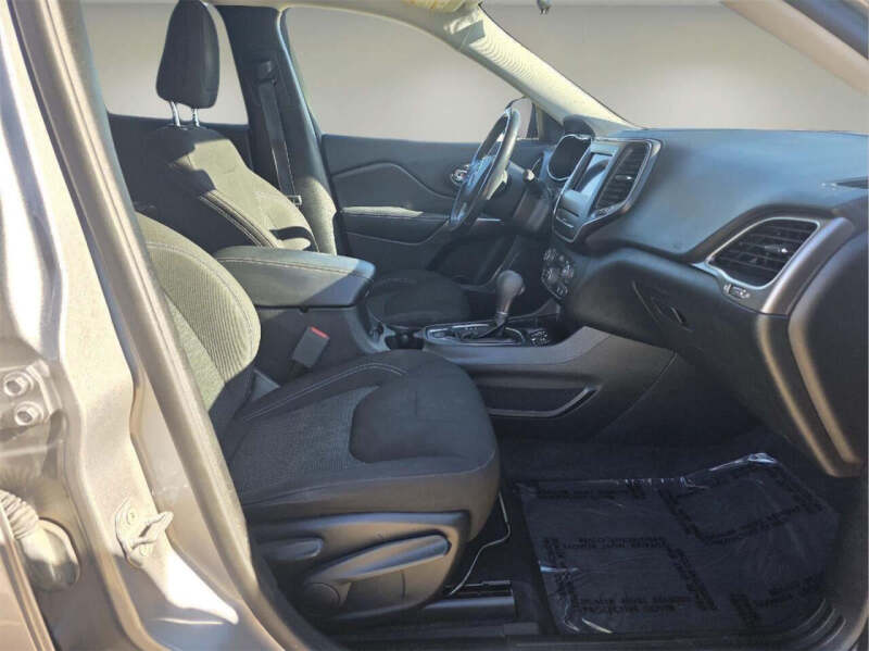 2020 Jeep Cherokee Latitude