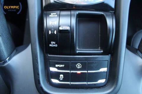 2014 Porsche Cayenne Platinum