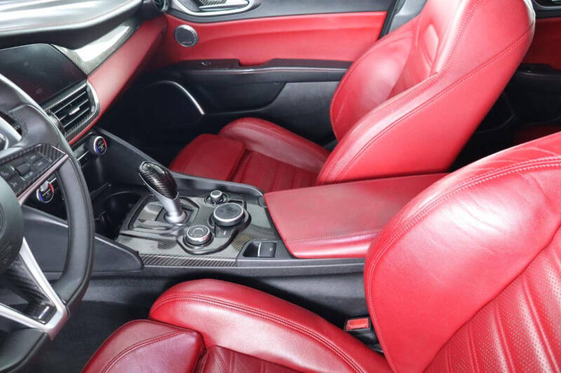 2017 Alfa Romeo Giulia Ti