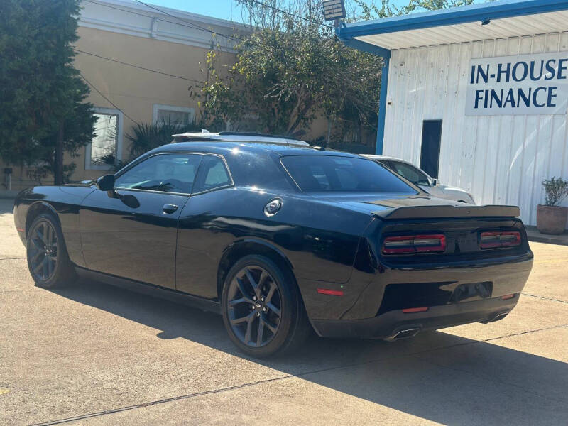 2020 Dodge Challenger SXT