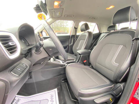 2023 Hyundai Venue SEL