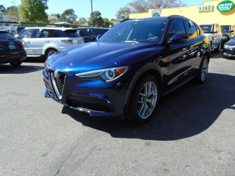 2018 Alfa Romeo Stelvio Sport