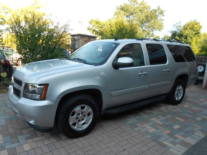 2011 Chevrolet Suburban LT 1500