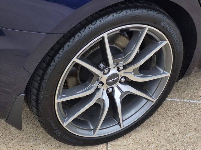 2023 Genesis G70