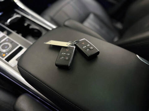 2021 Land Rover Range Rover Sport HSE Silver Edition