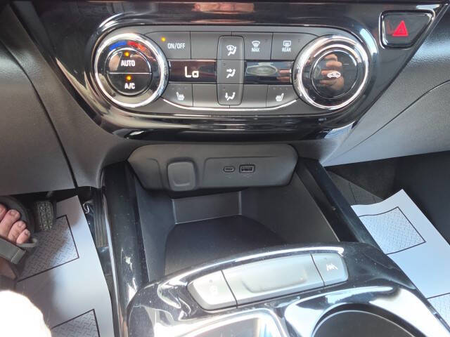 2025 Chevrolet Trax RS