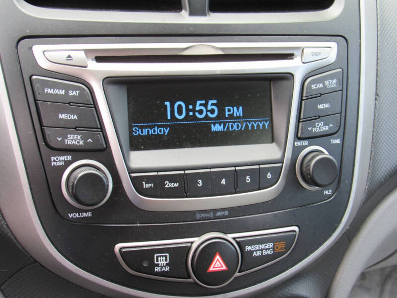 2017 Hyundai Accent SE