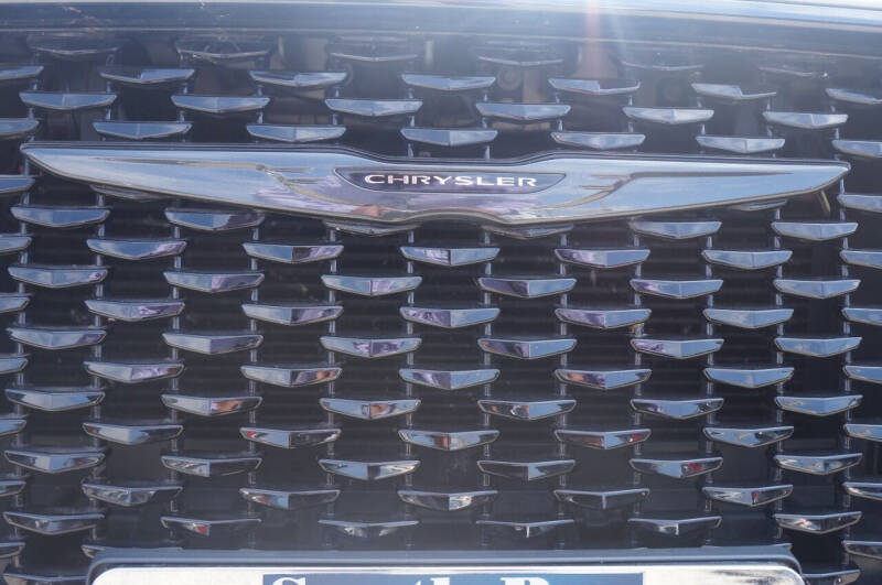 2021 Chrysler 300 Touring