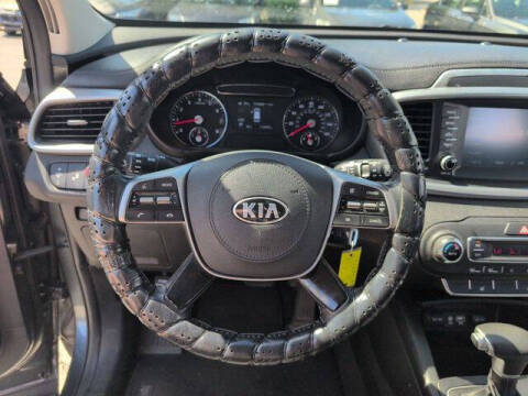 2019 Kia Sorento S V6