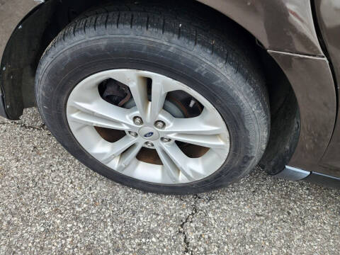 2015 Ford Taurus SEL