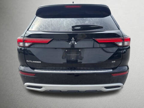 2022 Mitsubishi Outlander SE