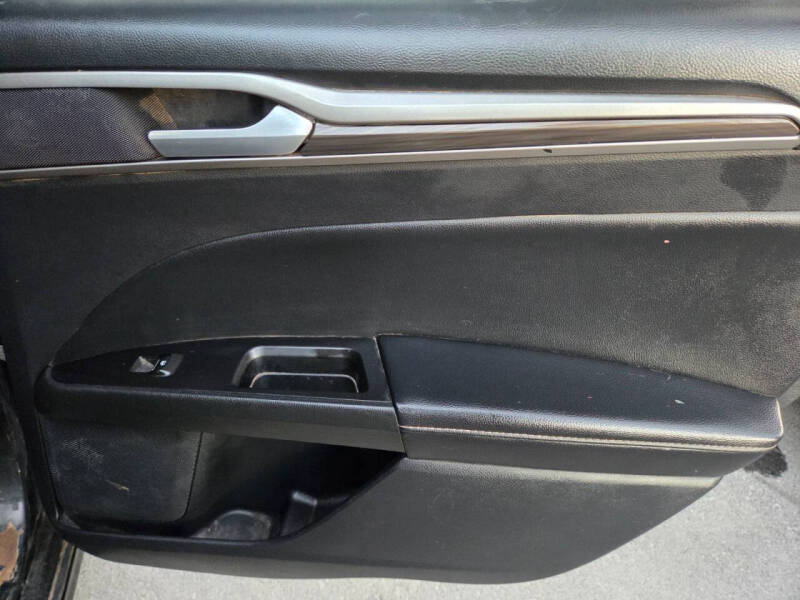 2020 Ford Fusion SEL