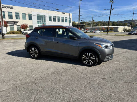2020 Nissan Kicks SR