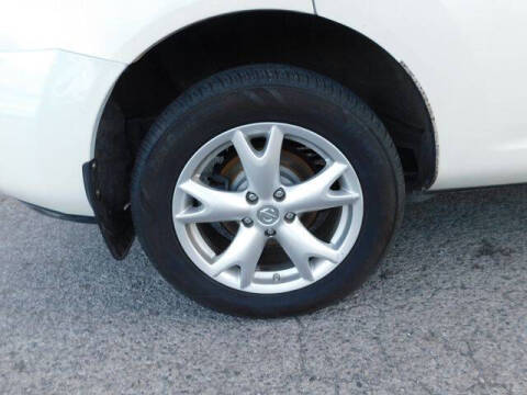 2010 Nissan Rogue S Krom