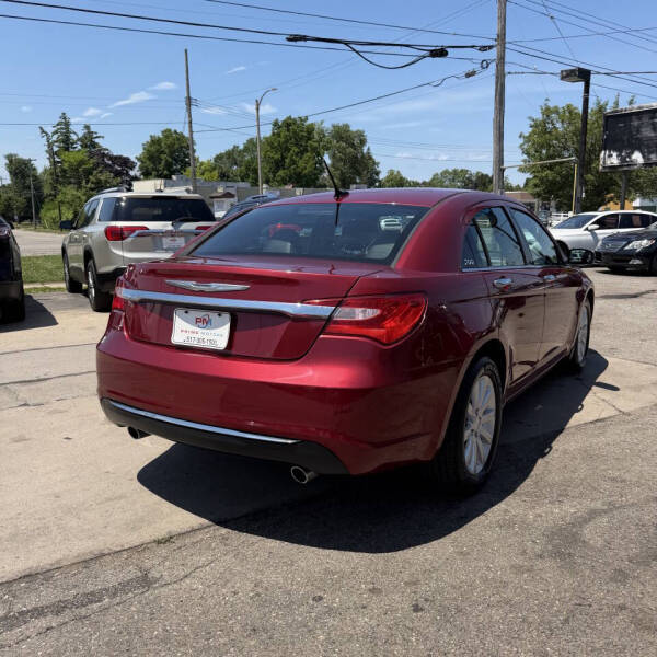 2014 Chrysler 200 Limited