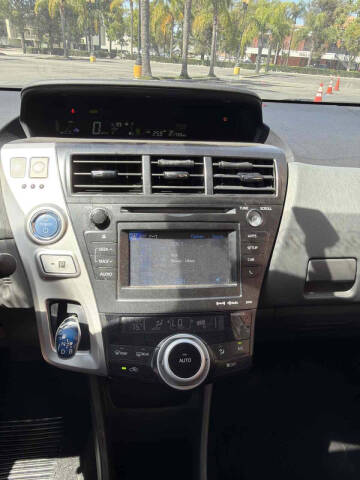 2012 Toyota Prius v Two