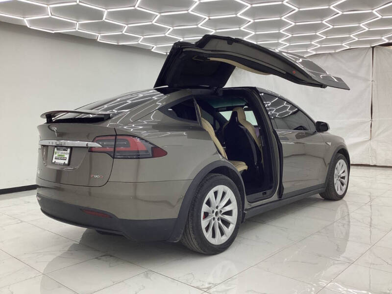 2016 Tesla Model X P90D