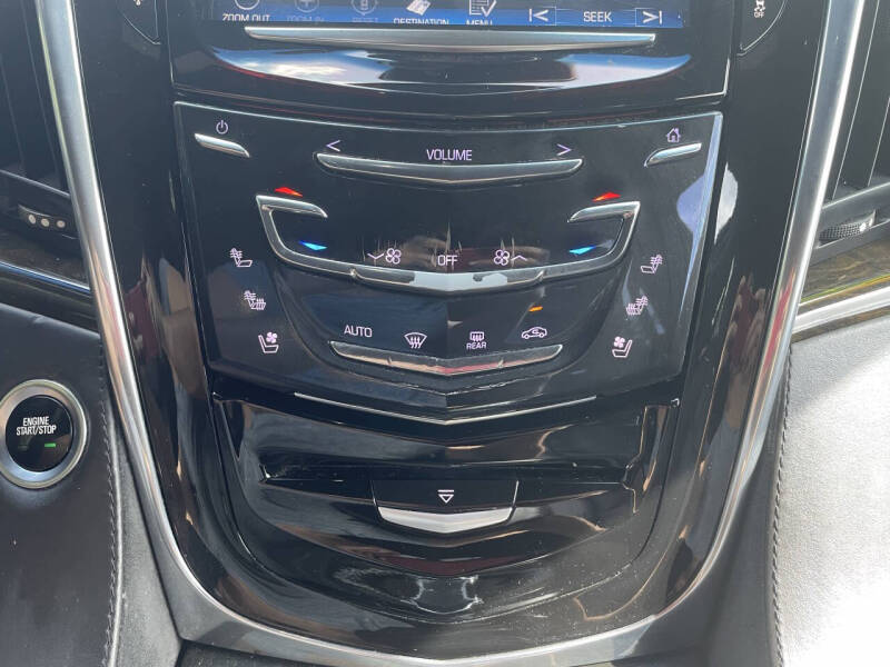 2016 Cadillac Escalade Platinum