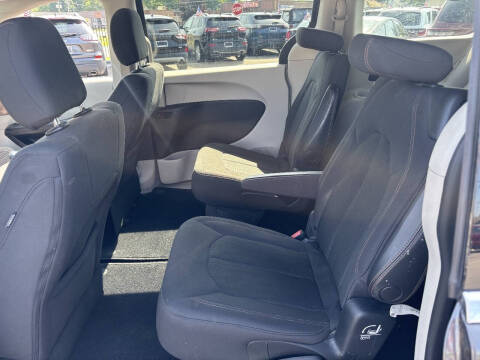 2019 Chrysler Pacifica Touring