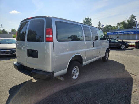 2024 Chevrolet Express 2500