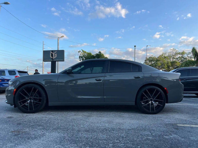 2019 Dodge Charger SXT