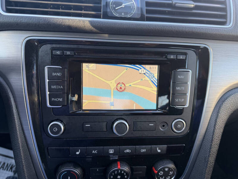 2014 Volkswagen Passat 1.8T SE PZEV