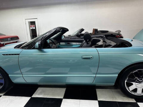 2002 Ford Thunderbird Deluxe