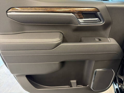 2026 GMC Sierra 1500 Elevation Standard