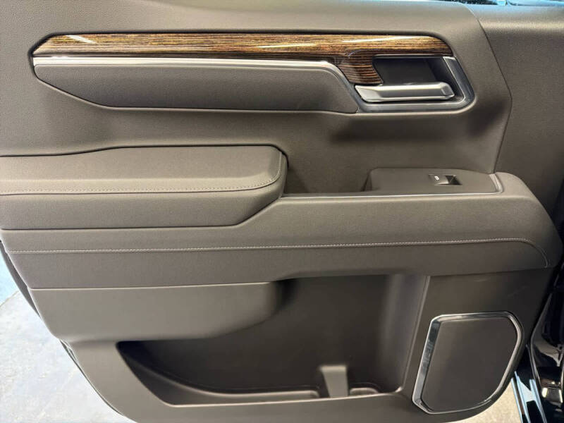 2026 GMC Sierra 1500 Elevation Standard