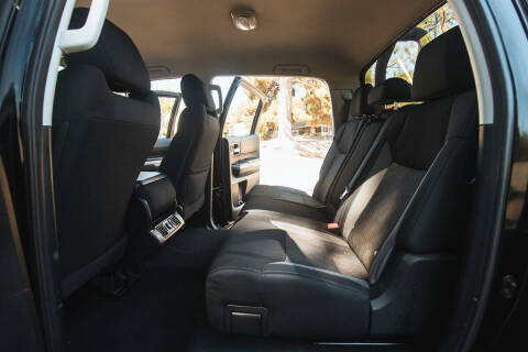 2014 Toyota Tundra SR5