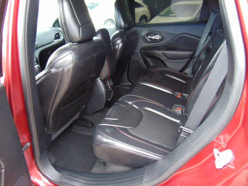 2019 Jeep Cherokee Trailhawk