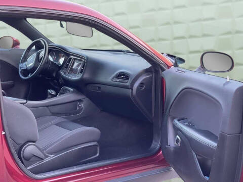 2019 Dodge Challenger SXT