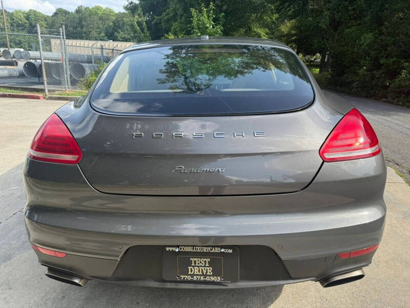 2016 Porsche Panamera Edition