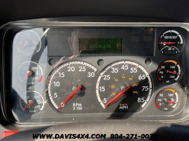 2017 Freightliner M2 106
