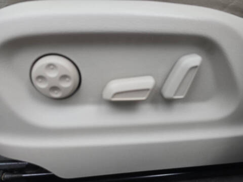 2012 Audi Q5 3.2 quattro Premium Plus