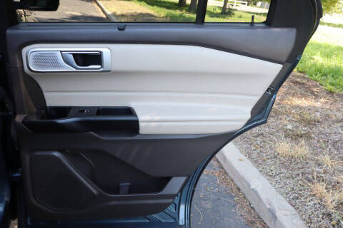 2020 Ford Explorer Platinum