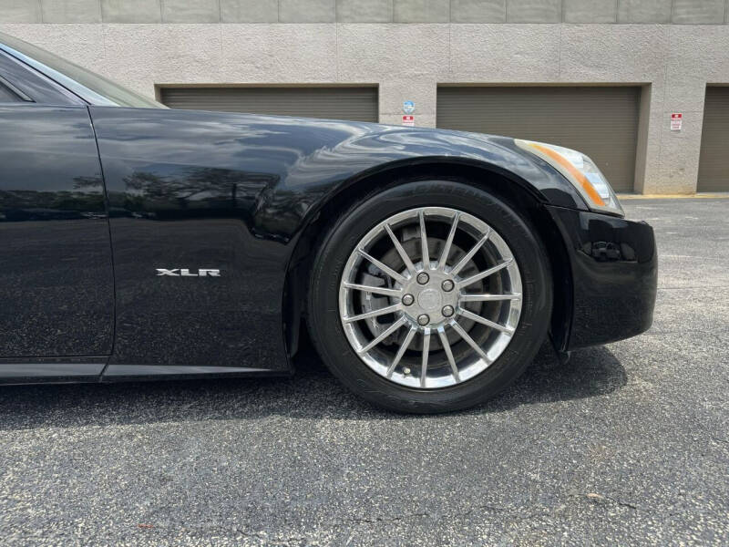 2005 Cadillac XLR