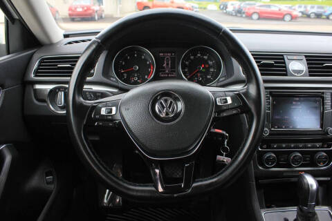 2016 Volkswagen Passat