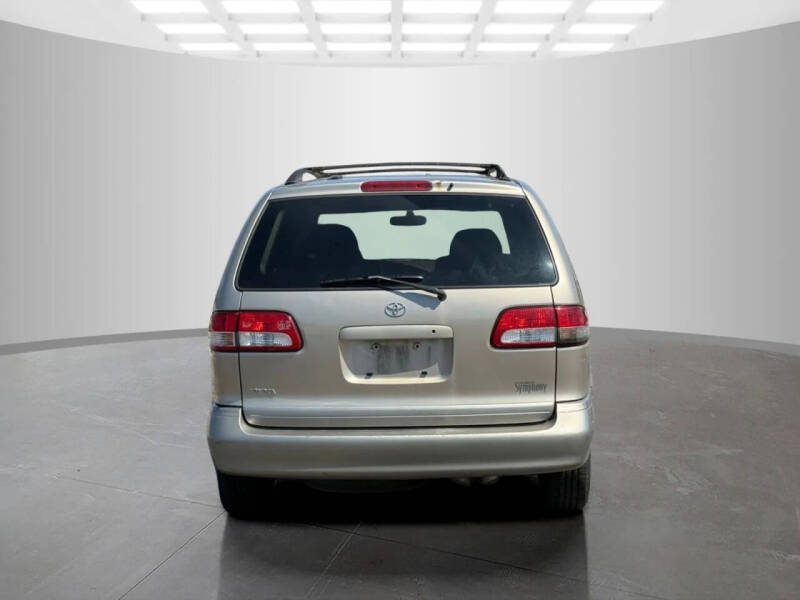 2002 Toyota Sienna