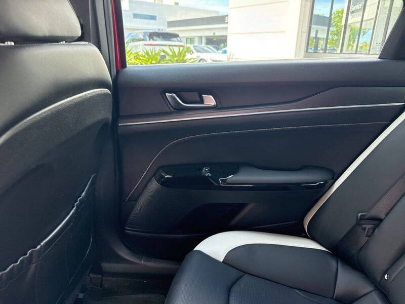 2025 Kia K5