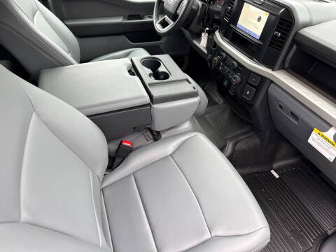 2025 Ford F-350 Super Duty XL