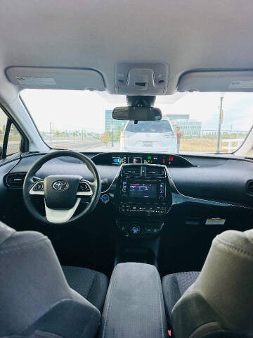 2017 Toyota Prius Two