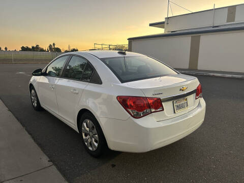 2015 Chevrolet Cruze LS Auto