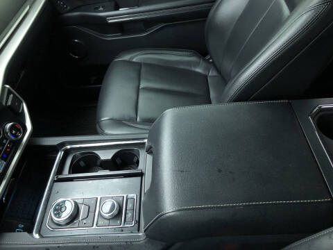 2023 Ford Expedition XLT