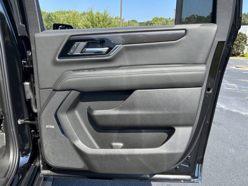 2025 GMC Yukon XL Elevation