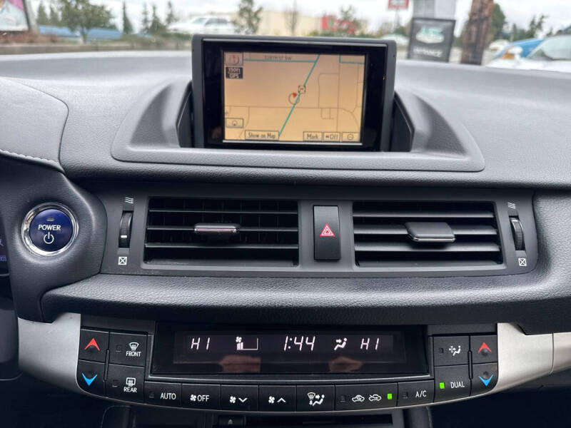 2011 Lexus CT 200h Premium