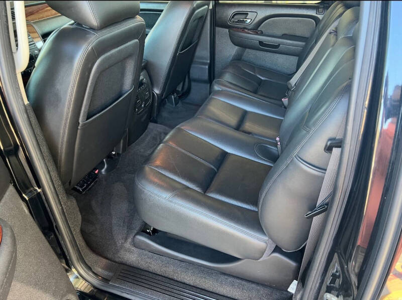 2011 Chevrolet Avalanche LT