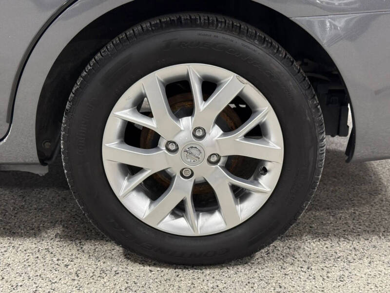 2019 Nissan Versa SV