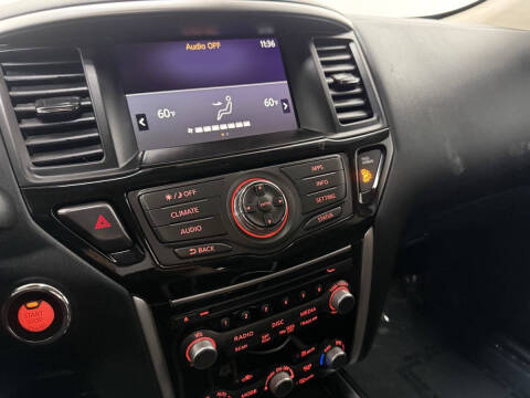 2020 Nissan Pathfinder S